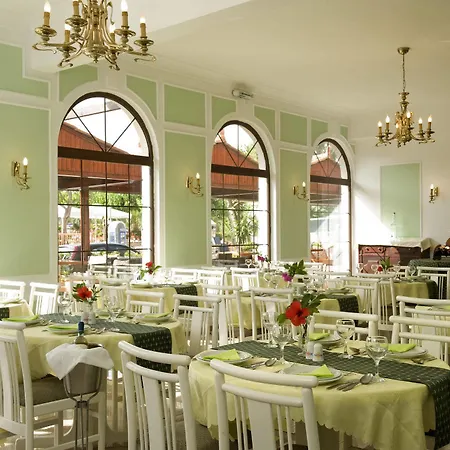 Axos Hotel 3*
